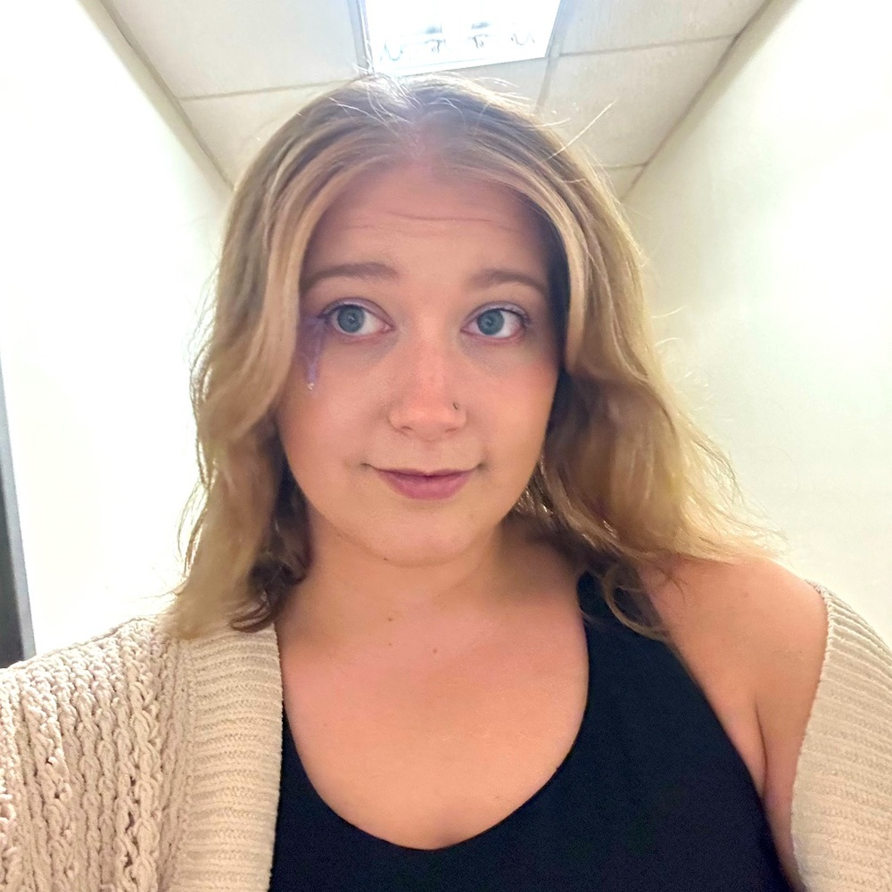Meet your Posher, Olivia